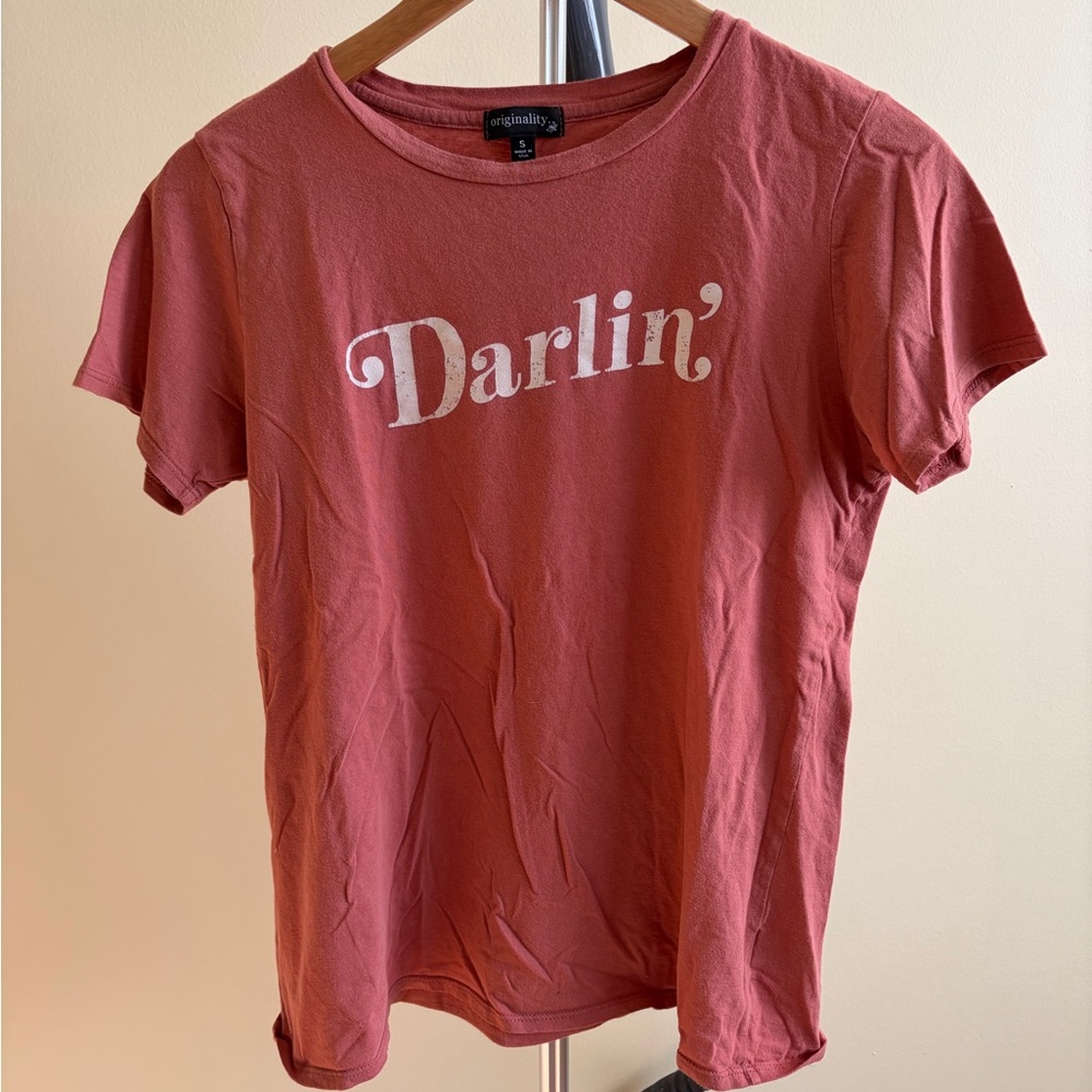 Originality Women's Rust Tee with 'Darlin'' Print